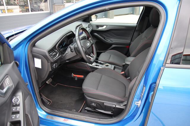 Ford FOCUS Wagon 1.5 EcoBoost ST Line Business automaat Panorama, Keyless, BOMVOL! Zomer aanbieding!