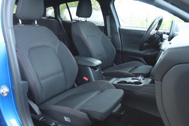 Ford FOCUS WAGON 1.5 ECOBOOST ST-LINE BUSINESS AUT | TREKHAAK | HUD | LED | B&O | WINTERPACK | CAMERA | ACC | KEY-LESS