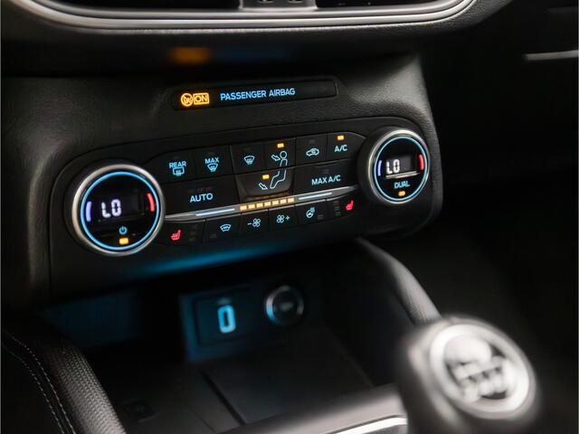 Ford FOCUS 1.0 EcoBoost Active Sport (APPLE CARPLAY, GROOT NAVI, LEDER, STUUR/STOELVERWARMING, SPORTSTOELEN, ADAPTIVE CRUISE, BANG&OLUFSEN, CAMERA, LED KOPLAMPEN, NIEUWSTAAT)