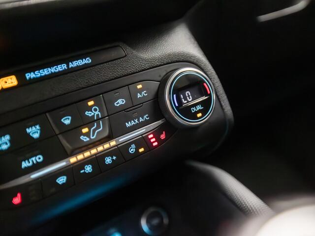 Ford FOCUS 1.0 EcoBoost Active Sport (APPLE CARPLAY, GROOT NAVI, LEDER, STUUR/STOELVERWARMING, SPORTSTOELEN, ADAPTIVE CRUISE, BANG&OLUFSEN, CAMERA, LED KOPLAMPEN, NIEUWSTAAT)