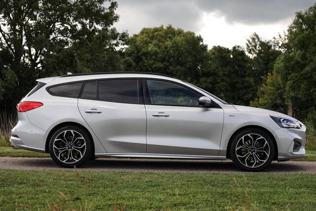 Ford FOCUS Wagon EcoBoost ST-Line ? B&O ? LED ? ACC