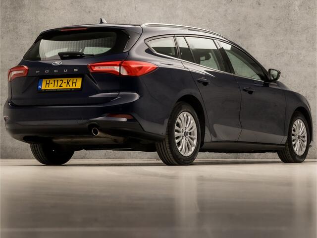 Ford FOCUS Wagon 1.0 EcoBoost Titanium (APPLE CARPLAY, GROOT NAVI, CLIMATE, ADAPTIVE CRUISE, SPORTSTOELEN, KEYLESS, PARKEERSENSOREN, LM VELGEN, LED KOPLAMPEN, NIEUWE APK, NIEUWSTAAT)