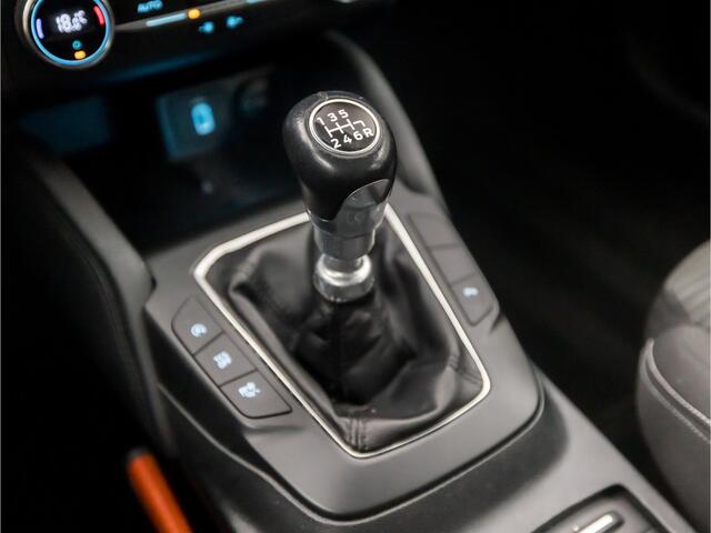 Ford FOCUS Wagon 1.0 EcoBoost Titanium (APPLE CARPLAY, GROOT NAVI, CLIMATE, ADAPTIVE CRUISE, SPORTSTOELEN, KEYLESS, PARKEERSENSOREN, LM VELGEN, LED KOPLAMPEN, NIEUWE APK, NIEUWSTAAT)