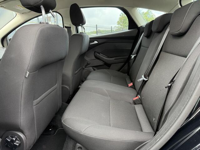 Ford FOCUS 1.0 Trend 2e Eigenaar,Navi,Airco,Cruise,Pdc,Lm velgen,Nieuwe Apk bij Aflevering