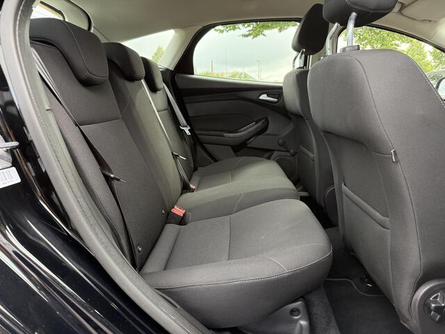 Ford FOCUS 1.0 Trend 2e Eigenaar,Navi,Airco,Cruise,Pdc,Lm velgen,Nieuwe Apk bij Aflevering