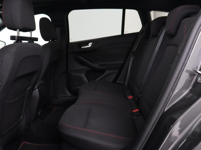 Ford FOCUS 1.5 EcoBoost ST Line X | Panoramadak | Trekhaak | Camera | Carplay | Digital Cockpit | Adaptive cruise | B&O Sound | Navigatie | Climate control | Keyless | Full LED