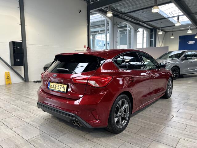 Ford FOCUS EcoBoost 125 pk ST Line | Winter Pack | Camera | Half leer | El. verst. stoel | Navi | Clima | Cruise | 100% dealer onderh.