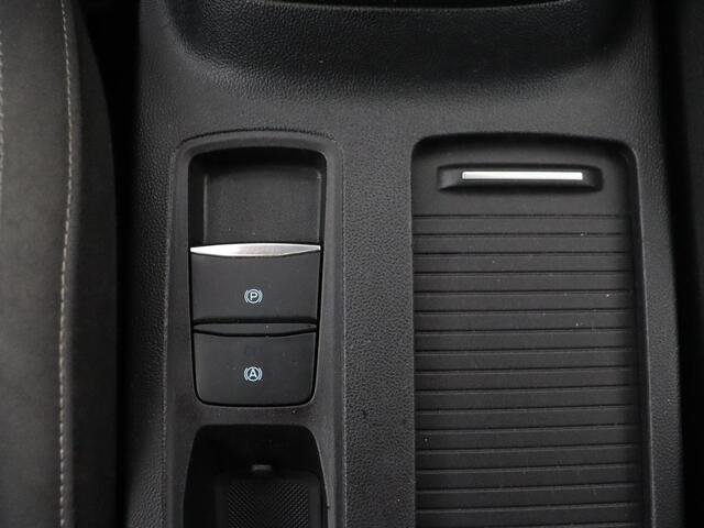 Ford FOCUS 1.0 EcoBoost Connected | Stoel & stuurverwarming | Camera | Adaptive cruise | Trekhaak | Carplay | Keyless | Navigatie | Climate control