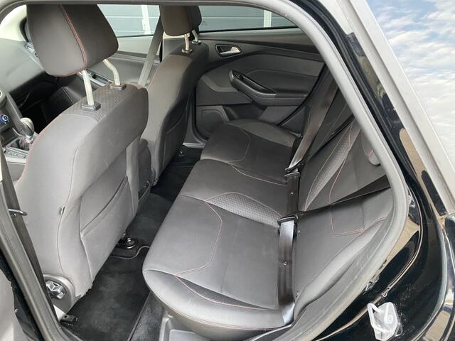 Ford FOCUS 1.5 Black Edition