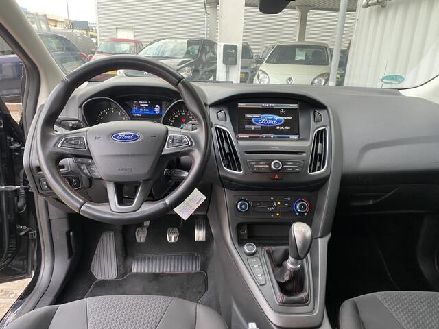 Ford FOCUS 1.5 Black Edition