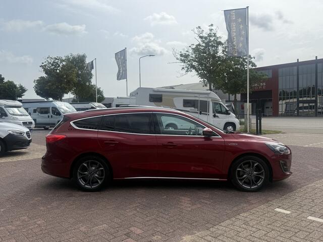 Ford FOCUS Wagon 1.5 EcoBoost Vignale automaat 182 pk full options panoramadak camera navi climate ctr cruise ctr led lmv 17 inch dealer onderhouden
