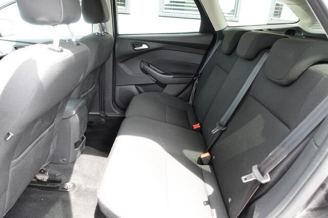Ford FOCUS 1.0 TREND Lichtmetaal Airco Winterpack carplay