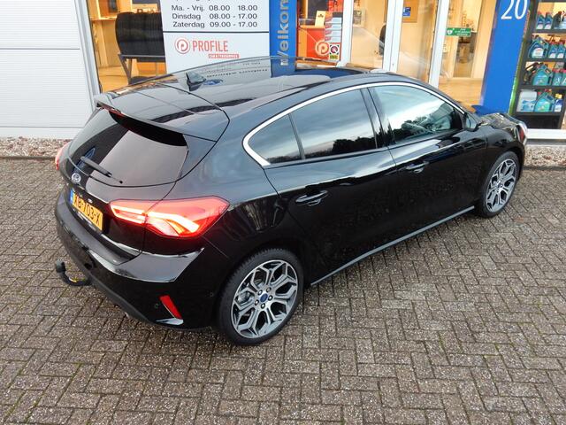 Ford FOCUS 125PK EcoBoost Titanium Business 5drs | 18 inch | Full LED | Winterpack | B&O | Adapt. cruise | All seasonbanden |