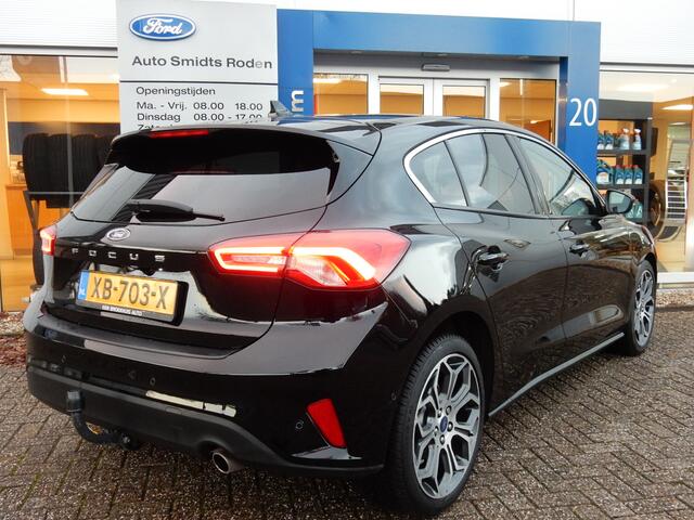Ford FOCUS 125PK EcoBoost Titanium Business 5drs | 18 inch | Full LED | Winterpack | B&O | Adapt. cruise | All seasonbanden |