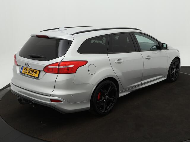 Ford FOCUS Wagon 1.0 125PK ST-Line Wagon | 18-inch | Trekhaak | Voorruitverwarming | ISOFIX |