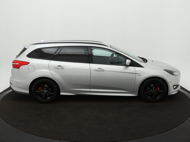Ford FOCUS Wagon 1.0 125PK ST-Line Wagon | 18-inch | Trekhaak | Voorruitverwarming | ISOFIX |