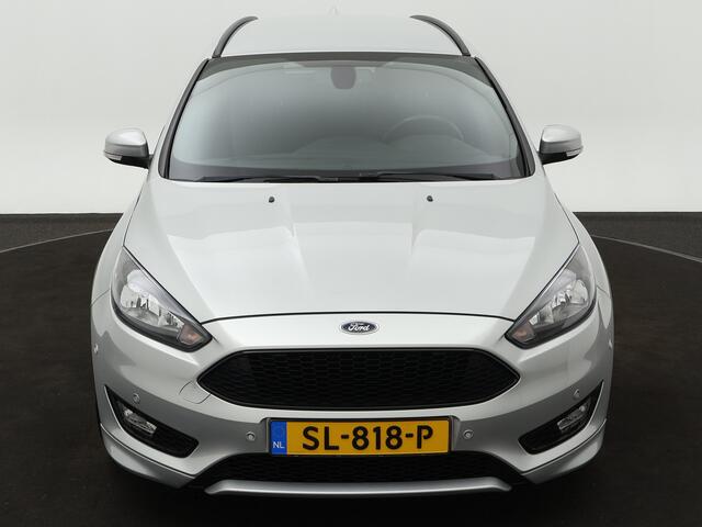 Ford FOCUS Wagon 1.0 125PK ST-Line Wagon | 18-inch | Trekhaak | Voorruitverwarming | ISOFIX |