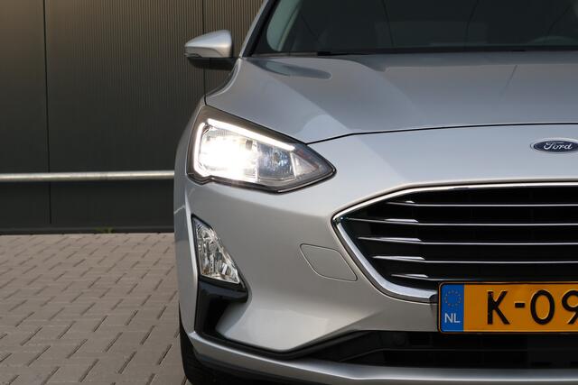 Ford FOCUS 1.0 EcoBoost Hybrid Titanium X Business 125pk | Stoel- stuurverwarming | Digital Cockpit | Keyless | Camera | Voorruitverwarming | Dealer Onderhouden