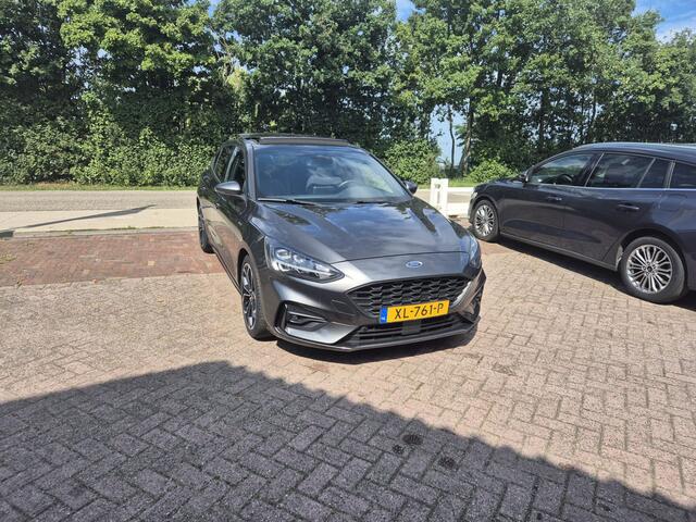 Ford FOCUS 1.0 EcoBoost ST Line Business CAMERA STOEL- EN STUURVERWARMING AUTOM PARKEREN