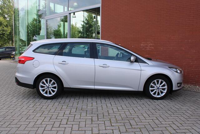 Ford FOCUS Wagon 1.5 EcoBoost 150 PK Titanium | Trekhaak | 1500 KG Trekgewicht | Navigatie | PDC V + A | Climate Control | Cruise Control | Voorruitverwarming | Dealeronderhouden