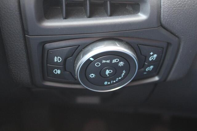 Ford FOCUS Wagon 1.5 EcoBoost 150 PK Titanium | Trekhaak | 1500 KG Trekgewicht | Navigatie | PDC V + A | Climate Control | Cruise Control | Voorruitverwarming | Dealeronderhouden