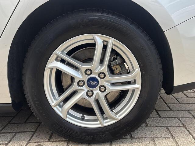 Ford FOCUS Wagon 1.0 EcoBoost Trend Edition Business