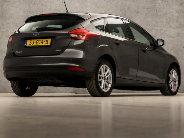 Ford FOCUS 1.0 Sport (APPLE CARPLAY, GROOT NAVI, LM VELGEN, CLIMATE, SPORTSTOELEN, CRUISE, PARKEERSENSOREN, NIEUWE APK, NIEUWSTAAT)