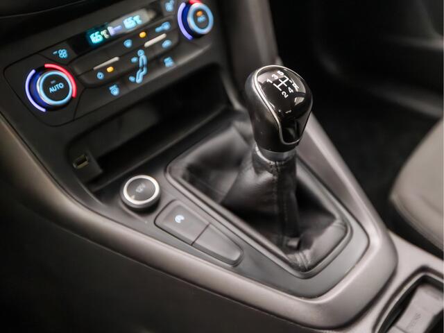 Ford FOCUS 1.0 Sport (APPLE CARPLAY, GROOT NAVI, LM VELGEN, CLIMATE, SPORTSTOELEN, CRUISE, PARKEERSENSOREN, NIEUWE APK, NIEUWSTAAT)