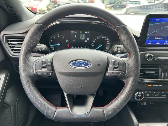 Ford FOCUS Wagon 1.0 EcoBoost Hybrid ST Line Business | Panoramadak | 18'' Velgen | Apple Carplay/Android Auto |