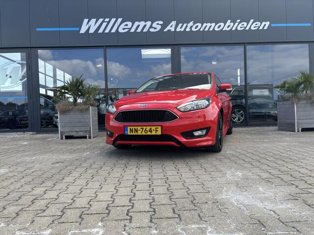 Ford FOCUS Wagon 1.0 Titanium Trekhaak & Clima & LM & Navigatie