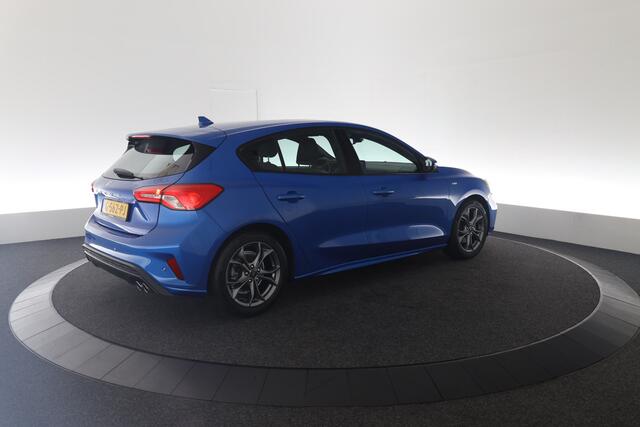 Ford FOCUS 1.0 EcoBoost ST Line Business | Winterpakket