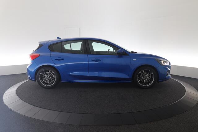 Ford FOCUS 1.0 EcoBoost ST Line Business | Winterpakket