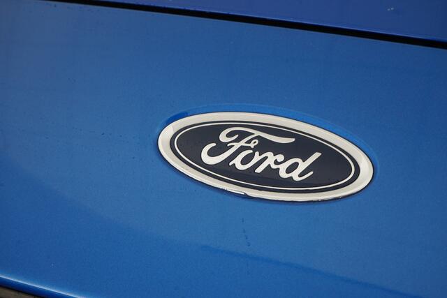 Ford FOCUS 1.0 EcoBoost ST Line Business | Winterpakket