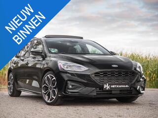 ford-focus-1.5-ecoboost-st-line-pan