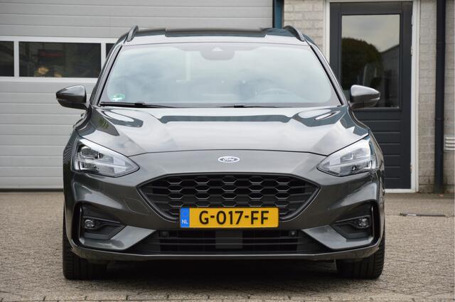 Ford FOCUS Wagon 1.5 EcoBlue ST Line Business