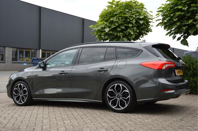 Ford FOCUS Wagon 1.5 EcoBlue ST Line Business