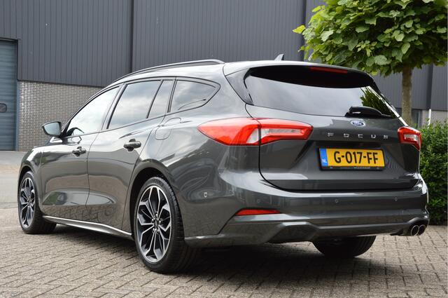 Ford FOCUS Wagon 1.5 EcoBlue ST Line Business