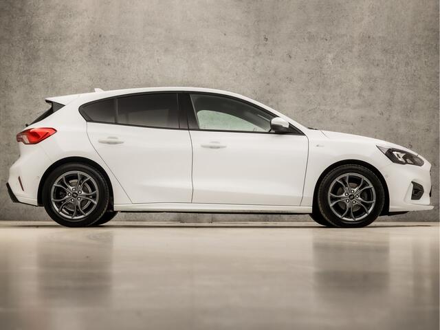Ford FOCUS 1.0 EcoBoost ST Line Automaat (APPLE CARPLAY, GROOT NAVI, STUUR/STOELVERWARMING, SPORTSTOELEN, ADAPTIVE CRUISE, GETINT GLAS, CAMERA, NIEUWSTAAT)