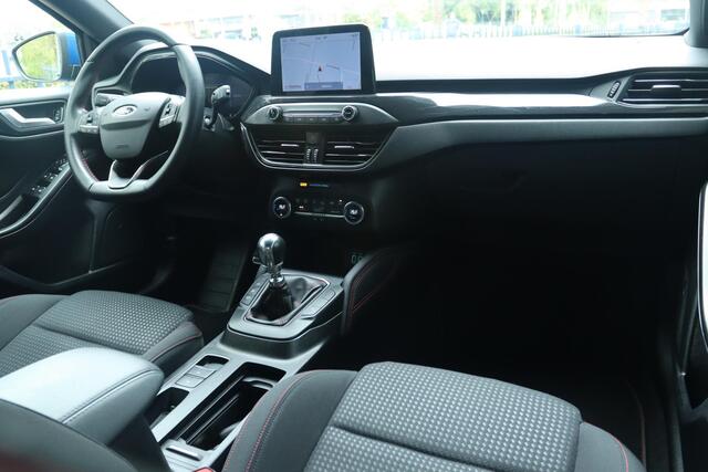 Ford FOCUS WAGON 1.5 ECOBLUE ST-LINE X BUSINESS | TREKHAAK | KEYLESS | VIRTUAL COCKPIT | CAMERA | CARPLAY | CRUISE