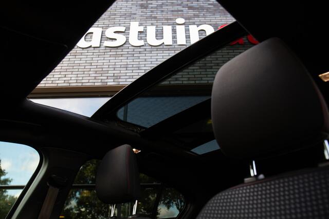 Ford FOCUS 1.5 EcoBoost ST Line X Business , Panoramadak, Achteruitcamera, Carplay,