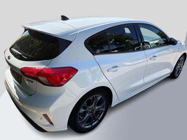 Ford FOCUS 1.0 EcoBoost Hybrid ST Line Business | Winter Pack | Adaptive cruise control | Navigatie | Camera