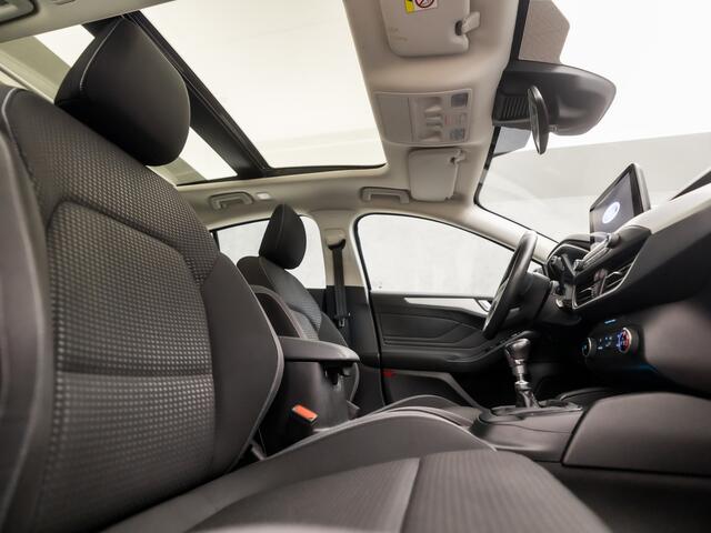 Ford FOCUS 1.0 EcoBoost Sport (PANORAMADAK, APPLE CARPLAY, GROOT NAVI, PARKEERSENSOREN, SPORTSTOELEN, LED KOPLAMPEN, LM VELGEN, CRUISE, NIEUWE APK, NIEUWSTAAT)