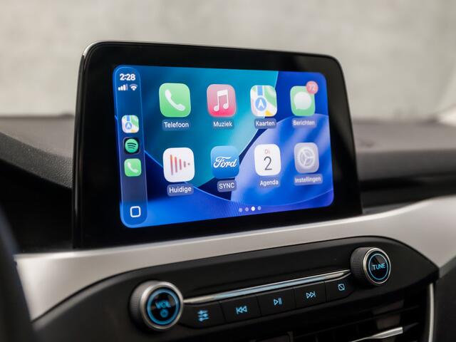 Ford FOCUS 1.0 EcoBoost Sport (PANORAMADAK, APPLE CARPLAY, GROOT NAVI, PARKEERSENSOREN, SPORTSTOELEN, LED KOPLAMPEN, LM VELGEN, CRUISE, NIEUWE APK, NIEUWSTAAT)