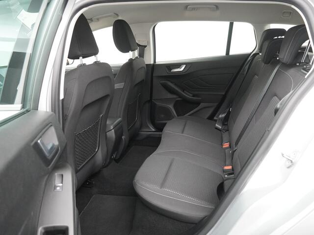 Ford FOCUS Wagon EcoBoost Hybrid 125 pk Trend Edition | Trekhaak | Camera | LED | Navi | Apple Carplay | 100% dealer onderh.