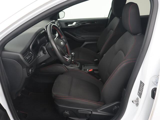 Ford FOCUS Wagon 1.0 EcoBoost Hybrid ST Line X | Trekhaak | LED | Apple Carplay | Navigatie |