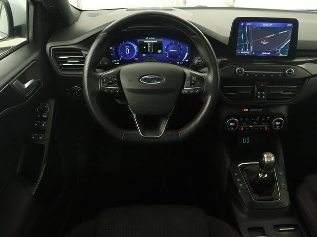 Ford FOCUS 1.0 EcoBoost Hybrid ST Line X Business | Panoramadak | Trekhaak | Head-up | Carplay | Camera | Stuurverwarming | Stoelverwarming | Adaptive cruise | LMV 17 inch | Sportstoelen
