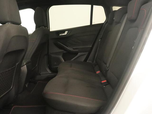 Ford FOCUS 1.0 EcoBoost Hybrid ST Line X Business | Panoramadak | Trekhaak | Head-up | Carplay | Camera | Stuurverwarming | Stoelverwarming | Adaptive cruise | LMV 17 inch | Sportstoelen