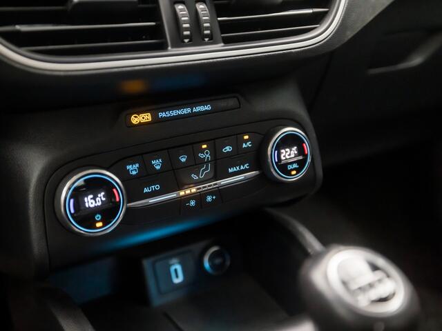 Ford FOCUS Wagon 1.0 EcoBoost Sport (APPLE CARPLAY, GROOT NAVI, CLIMATE, PARKEERSENSOREN, BANG&OLUFSEN, KEYLESS, SPORTSTOELEN, TREKHAAK, CRUISE, NIEUWSTAAT)