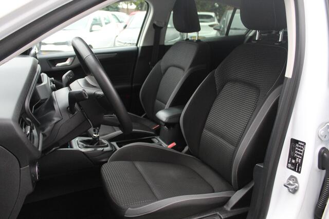 Ford FOCUS 1.0 EcoBoost Hybrid Connected