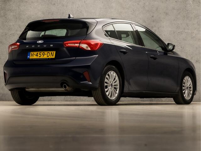 Ford FOCUS 1.0 EcoBoost Titanium Sport (APPLE CARPLAY, GROOT NAVI, CLIMATE, KEYLESS, SPORTSTOELEN, LED KOPLAMPEN, LM VELGEN, LANE ASSIST, NIEUWE APK, NIEUWSTAAT)
